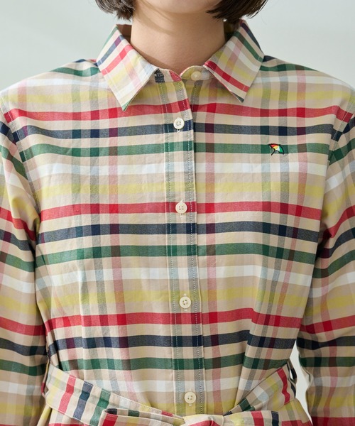 Arnold Palmer（アーノルドパーマー）の「パーマーチェック オックス シャツワンピース（シャツワンピース・レディース・ベージュ/ネイビー・S/L/M）」の5枚目の写真