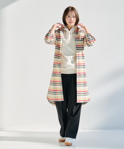 Arnold Palmer（アーノルドパーマー）の「パーマーチェック オックス シャツワンピース（シャツワンピース・レディース・ベージュ/ネイビー・S/L/M）」の12枚目の写真