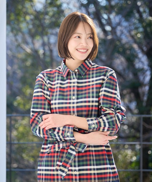 Arnold Palmer（アーノルドパーマー）の「パーマーチェック オックス シャツワンピース（シャツワンピース・レディース・ベージュ/ネイビー・S/L/M）」の15枚目の写真