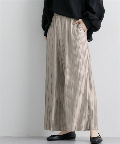 nissen(ニッセン)の「ウェーブラメタックパンツ(その他パンツ・レディース・グレー系/ベージュ系/ネイビー系・LL/3L/S/M/L)」の2枚目の写真