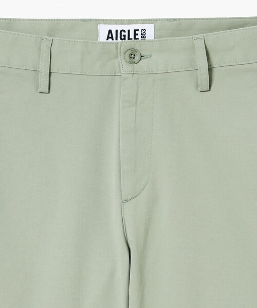 AIGLE(エーグル)の「スリムフィット オーガニックコットンテーパードチノパンツ(チノパンツ・メンズ・ブルー/ライトグリーン・38/42/40/44)」の18枚目の写真