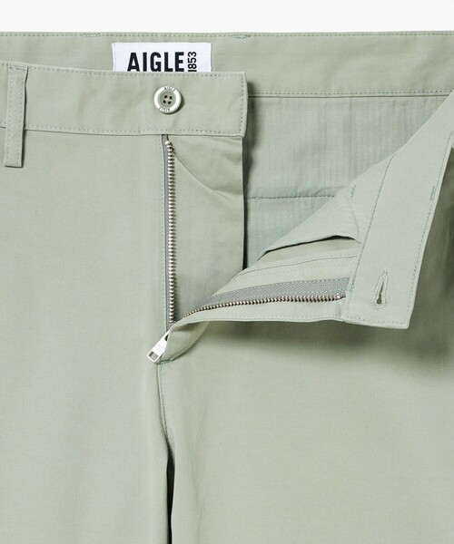 AIGLE(エーグル)の「スリムフィット オーガニックコットンテーパードチノパンツ(チノパンツ・メンズ・ブルー/ライトグリーン・38/42/40/44)」の19枚目の写真