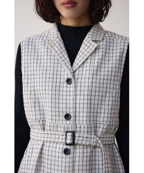 AZUL by moussy(アズールバイマウジー)の「【身長/骨格別着用画像あり】オープンカラージレワンピース 春服 秋服 夏服 ジレ ベスト ノースリーブ 体系カバー お尻が隠れる(ワンピース・レディース・ホワイト系その他/ライトカーキ/ブラック/ライトベージュ・SMALL/MEDIUM)」の9枚目の写真