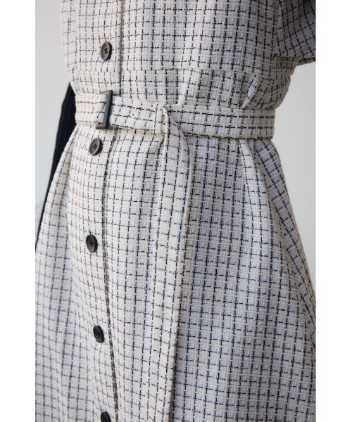 AZUL by moussy(アズールバイマウジー)の「【身長/骨格別着用画像あり】オープンカラージレワンピース 春服 秋服 夏服 ジレ ベスト ノースリーブ 体系カバー お尻が隠れる(ワンピース・レディース・ホワイト系その他/ライトカーキ/ブラック/ライトベージュ・SMALL/MEDIUM)」の12枚目の写真