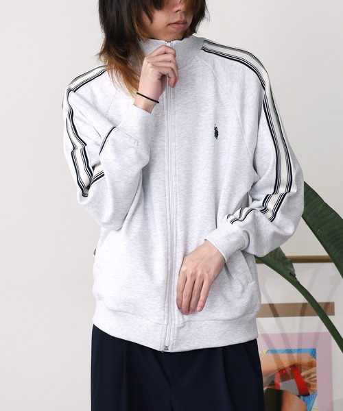 U.S. POLO ASSN.（ユーエスポロアッスン）の「U.S. POLO ASSN./ユーエスポロアッスン ラインテープトラックジャケット（ジャージ・メンズ・オートミール/ネイビー/ブラック・L/M）」の9枚目の写真