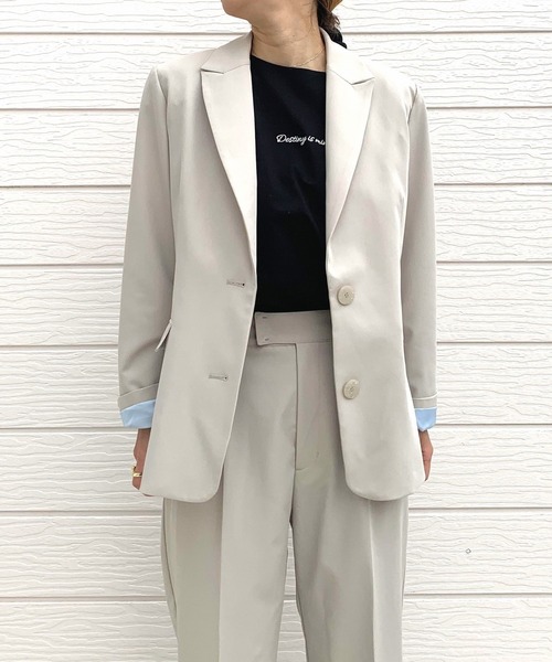 Q（キュー）の「TRストレッチピークドラペルジャケット（テーラードジャケット・レディース・チャコールグレー/グレイッシュベージュ・MEDIUM）」の22枚目の写真