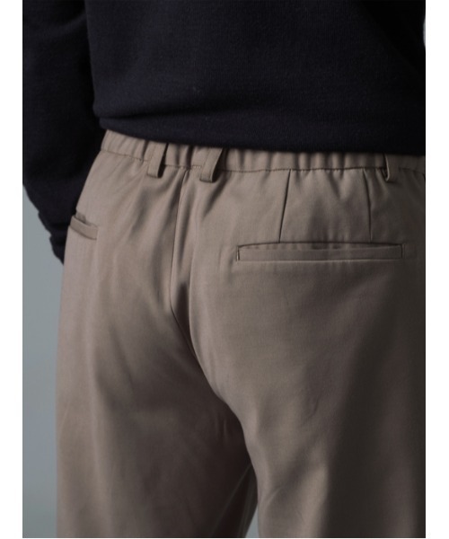 REGIEVO（レジエボ）の「ツータッククロップドパンツ（スラックス・メンズ・ブラック/ベージュ/グレー・SMALL/MEDIUM/LARGE/X-LARGE）」の17枚目の写真