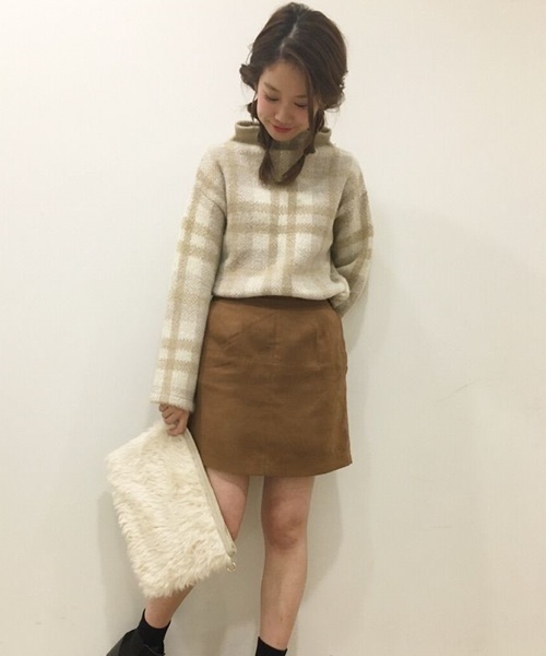 Chico(チコ)の「【who's who Chico】 スエードイージーボックススカート(スカート・レディース・キャメル/チャコールグレー/カーキ・FREE)」の4枚目の写真