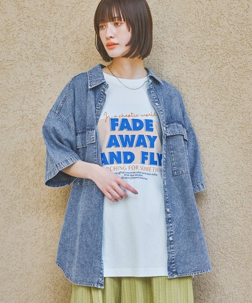 LAKOLE（ラコレ）の「ケミカルウォッシュシャツ半袖 / 321921（シャツ/ブラウス・レディース・ライトブルー/ブラック・FREE）」の5枚目の写真