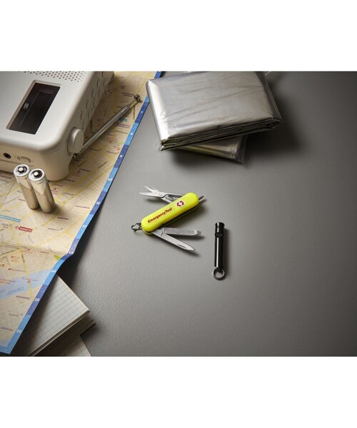 bpr BEAMS（ビーピーアール ビームス ）の「VICTORINOX / EMERGENCY TOOL SIGNATURE LIGHT（ステーショナリー・レディース・イエロー・ONE SIZE）」の3枚目の写真