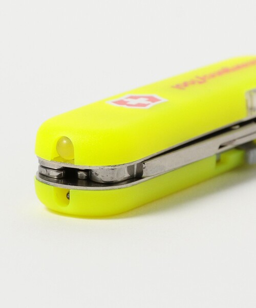 bpr BEAMS（ビーピーアール ビームス ）の「VICTORINOX / EMERGENCY TOOL SIGNATURE LIGHT（ステーショナリー・レディース・イエロー・ONE SIZE）」の12枚目の写真
