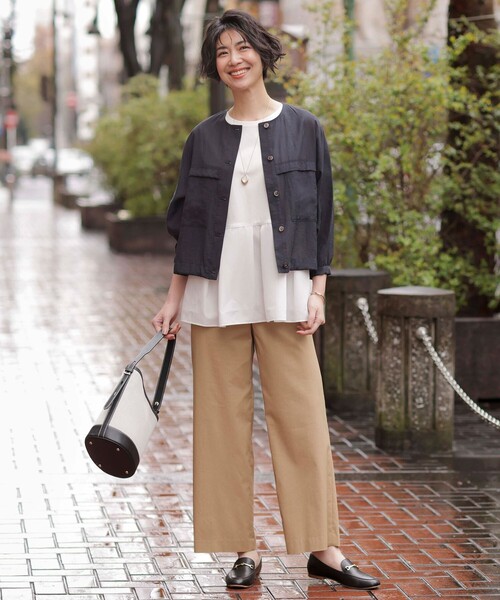 J.PRESS(ジェイプレス)の「【洗える】Sheer Vis リネン ノーカラー ブルゾン(ブルゾン・レディース・アイボリー系/ネイビー系/カーキ系・T13/T15)」の5枚目の写真