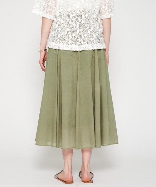 cloenc（クロエンス）の「【手洗い可】コットンシアーフレアスカート（スカート・レディース・ブラック/オリーブ/ホワイト・01/02）」の5枚目の写真