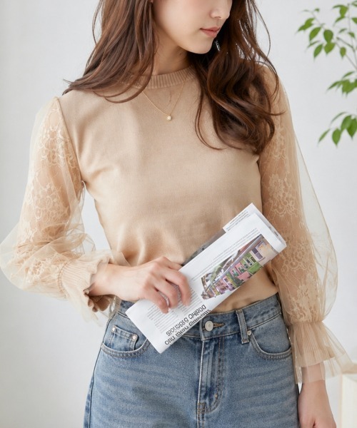 Dewlily(デューリリー)の「【再入荷アイテム】カジュアルにもレディライクにも着まわせて便利◎レーススリーブニット(シャツ/ブラウス・レディース・アイボリー/ブラック/ベージュ/グレー・FREE)」の7枚目の写真