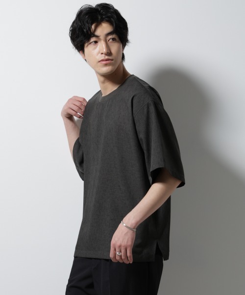 NANO universe（ナノユニバース）の「テックリネン布帛Tシャツ 半袖（Tシャツ/カットソー・メンズ・ブラウン/ホワイト/ネイビー/チャコール・XL/L/M/S）」の5枚目の写真