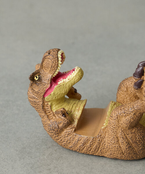 BIRTHDAY BAR（バースデイバー）の「スマホホルダー　ティラノサウルス（スマホグッズ・レディース・オレンジ・0）」の8枚目の写真