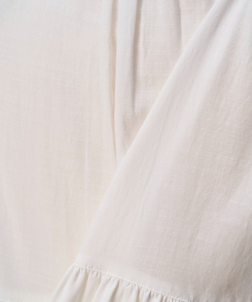 NAUL（ナウル）の「コットンシアーウエストギャザーブラウス　/　ブラウス　ウォッシャブル　コットン　シャツ　ナチュラル　無地　トップス　綿　七分丈　五分丈　春服　夏服　きれいめ　カジュアル　オフィス　ホワイト　オフ　オレンジ　マーマレード　白　橙（シャツ/ブラウス・レディース・オレンジ/オフホワイト・FREE）」の12枚目の写真