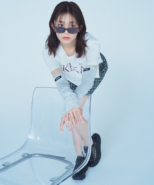 SNIDEL(スナイデル)の「SustainableデザインロゴTシャツ(Tシャツ/カットソー・レディース・ホワイト/ピンク/ブラック・FREE)」の12枚目の写真