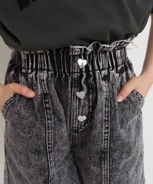 coca(coca)(コカ)の「キッズ デニムハート釦ショートパンツ(デニムパンツ・キッズ・ブラック/ブルー・120/130/140/150)」の12枚目の写真