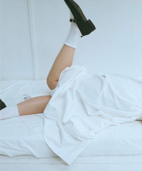 FEKETE(フェケテ)の「tuck long flared skirt / タックロングフレアスカート(スカート・レディース・アイボリー・FREE)」の4枚目の写真