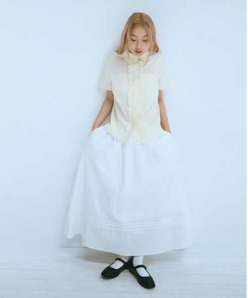 FEKETE(フェケテ)の「tuck long flared skirt / タックロングフレアスカート(スカート・レディース・アイボリー・FREE)」の16枚目の写真