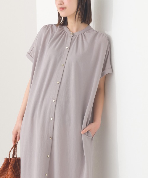 OMNES（オムネス）の「接触冷感前開きシャツワンピース（シャツワンピース・レディース・ブラック/オフホワイト/グレー/ダークグリーン/ネイビー/イエロー・FREE）」の19枚目の写真