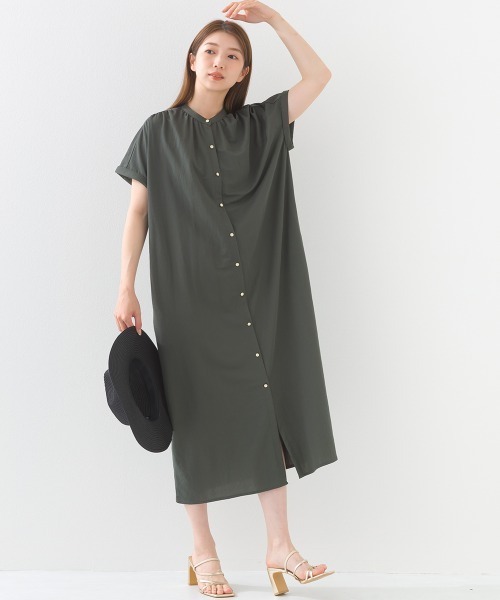 OMNES（オムネス）の「接触冷感前開きシャツワンピース（シャツワンピース・レディース・ブラック/オフホワイト/グレー/ダークグリーン/ネイビー/イエロー・FREE）」の21枚目の写真