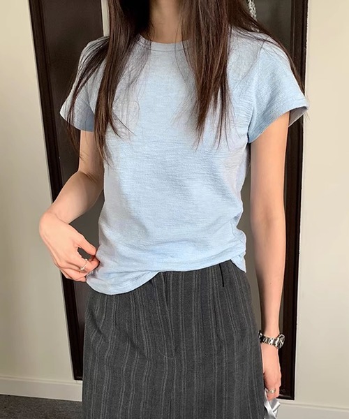 BANICO(バニコ)の「コンパクトシルエットベーシックTシャツ (SS)(Tシャツ/カットソー・レディース・ホワイト/ピンク/ベージュ/グレー/ブルー/ブラック・LARGE/MEDIUM)」の5枚目の写真