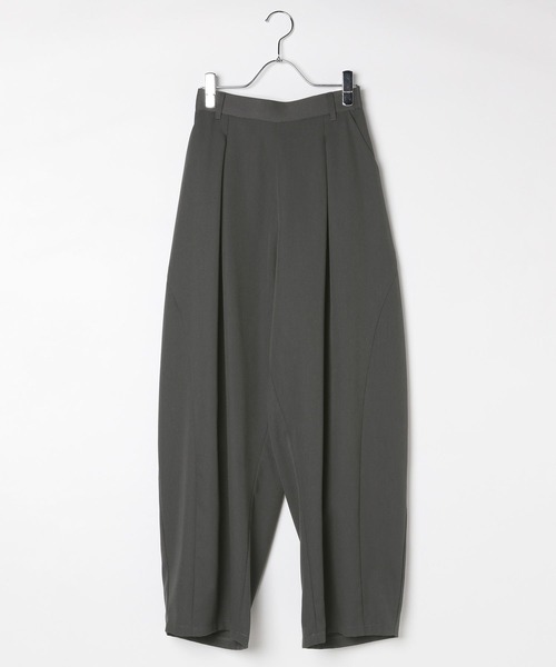 PAGEBOY（ページボーイ）の「【WEB限定】DAILYコクーンパンツ（その他パンツ・レディース・オフホワイト/グレー/ブラック・SMALL/MEDIUM）」の5枚目の写真