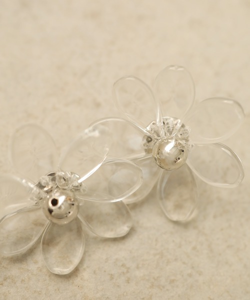 Crisp（クリスプ）の「クリアフラワーピアス（ピアス（両耳用）・レディース・クリア・FREE）」の2枚目の写真