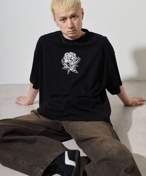 __gram.(スペースグラム)の「刺繍&プリントデザインコットンTシャツ(Tシャツ/カットソー・メンズ・ホワイト系その他3/ブラック系その他4/ブラック系その他6/ホワイト系その他4/ブラック系その他5/ブラック系その他2/ホワイト系その他5/ホワイト系その他6/ホワイト系その他/ブラック系その他/ブラック/ホワイト/ブラック系その他3/ホワイト系その他2/グレー系その他/グレー系その他2・M/L)」の9枚目の写真