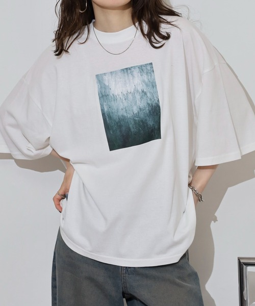 __gram.(スペースグラム)の「刺繍&プリントデザインコットンTシャツ(Tシャツ/カットソー・メンズ・ホワイト系その他3/ブラック系その他4/ブラック系その他6/ホワイト系その他4/ブラック系その他5/ブラック系その他2/ホワイト系その他5/ホワイト系その他6/ホワイト系その他/ブラック系その他/ブラック/ホワイト/ブラック系その他3/ホワイト系その他2/グレー系その他/グレー系その他2・M/L)」の1枚目の写真