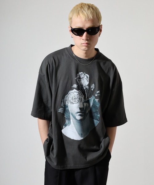 __gram.(スペースグラム)の「刺繍&プリントデザインコットンTシャツ(Tシャツ/カットソー・メンズ・ホワイト系その他3/ブラック系その他4/ブラック系その他6/ホワイト系その他4/ブラック系その他5/ブラック系その他2/ホワイト系その他5/ホワイト系その他6/ホワイト系その他/ブラック系その他/ブラック/ホワイト/ブラック系その他3/ホワイト系その他2/グレー系その他/グレー系その他2・M/L)」の16枚目の写真