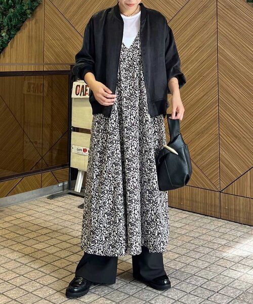 GALLARDAGALANTE(ガリャルダガランテ)の「キュプラサテンブルゾン(ベスト・レディース・ブラック/カーキ/ブラウン・FREE)」の15枚目の写真