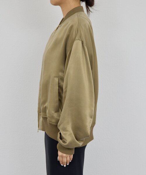 GALLARDAGALANTE(ガリャルダガランテ)の「キュプラサテンブルゾン(ベスト・レディース・ブラック/カーキ/ブラウン・FREE)」の9枚目の写真