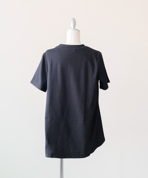 DOLLUPOOPS(ドールアップウップス)の「ヘムサイドスリットフレアトップス(Tシャツ/カットソー・レディース・オフホワイト/ブラック/ベージュ/ブラウン・38)」の7枚目の写真