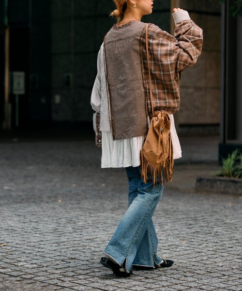 etsinta（エシンタ）の「etsintaリメイクオーバーシャツ（シャツ/ブラウス・レディース・ネイビー/ブラウン/ピンク・ONE SIZE）」の14枚目の写真