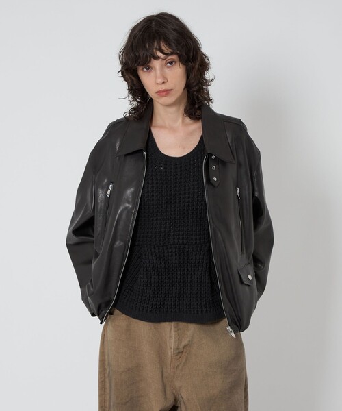 ASTRAET(アストラット)の「<ASTRAET>3G アゼ ノースリーブニット(ニット/セーター・レディース・ブラック/オフホワイト・FREE)」の1枚目の写真