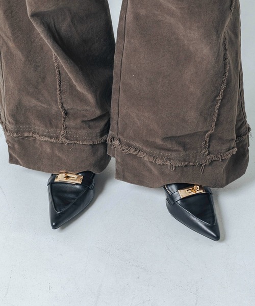 EVOL（イーボル）の「【ふかふか・クッション入り】バックル3.5cmバックバンドパンプス IZ5828（パンプス・レディース・ブラック/ブラウン/ベージュ・23.0cm/22.5cm/22.0cm/25.0cm/24.5cm/24.0cm/23.5cm）」の4枚目の写真