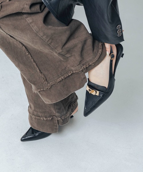 EVOL（イーボル）の「【ふかふか・クッション入り】バックル3.5cmバックバンドパンプス IZ5828（パンプス・レディース・ブラック/ブラウン/ベージュ・23.0cm/22.5cm/22.0cm/25.0cm/24.5cm/24.0cm/23.5cm）」の5枚目の写真