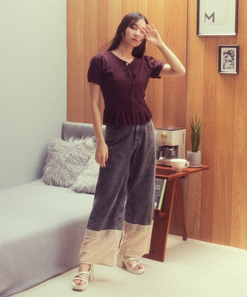 earth music&ecology（アースミュージックアンドエコロジー）の「裾レースデニムパンツ（デニムパンツ・レディース・ブラック・S/M）」の15枚目の写真