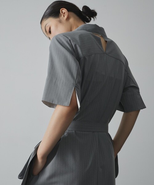 UNITED TOKYO(ユナイテッドトウキョウ)の「【残りわずか!】《2way》Cargo Belted Shirt Dress|細見え/ウォッシャブル/ストレッチ/オケージョン/接触冷感/超軽量/半袖/秋服(ワンピース・レディース・グレー/ブラック・1/2)」の22枚目の写真