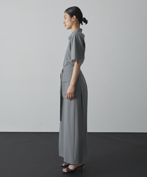 UNITED TOKYO(ユナイテッドトウキョウ)の「【残りわずか!】《2way》Cargo Belted Shirt Dress|細見え/ウォッシャブル/ストレッチ/オケージョン/接触冷感/超軽量/半袖/秋服(ワンピース・レディース・グレー/ブラック・1/2)」の20枚目の写真