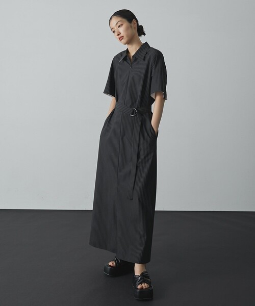 UNITED TOKYO(ユナイテッドトウキョウ)の「【残りわずか!】《2way》Cargo Belted Shirt Dress|細見え/ウォッシャブル/ストレッチ/オケージョン/接触冷感/超軽量/半袖/秋服(ワンピース・レディース・グレー/ブラック・1/2)」の5枚目の写真