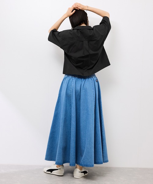 Dickies（ディッキーズ）の「【Dickies】コットンダンプクロップドシャツ（シャツ/ブラウス・レディース・サックスブルー/ホワイト系その他5/ブラック・38）」の6枚目の写真