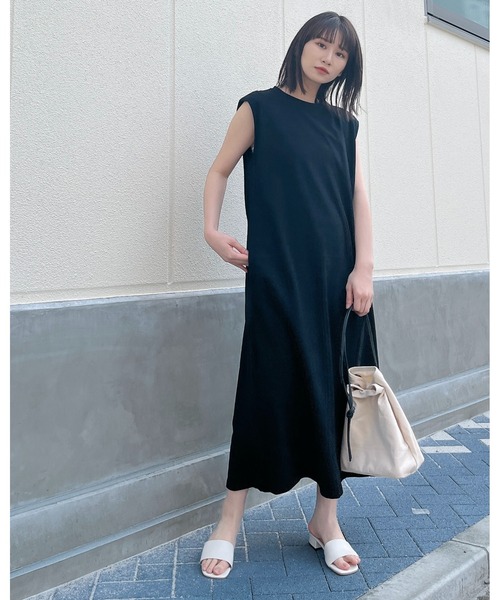 &soiree(アンドソワレ)の「【&soiree】 ベルト付カットソーワンピース(ワンピース・レディース・ブラック・FREE)」の14枚目の写真