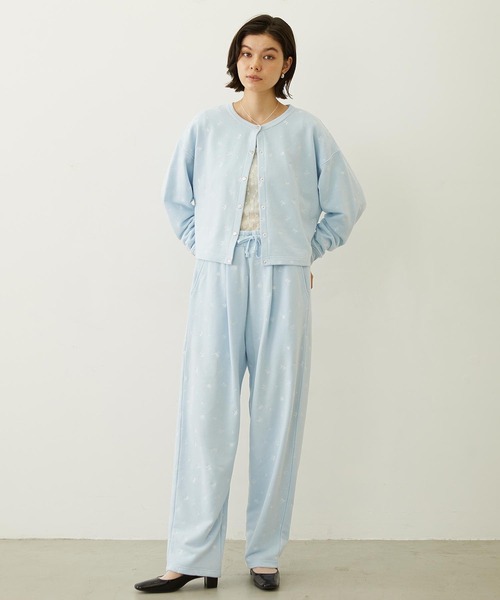 MILKFED.(ミルクフェド)の「EMBROIDERY SWEAT JACKET(スウェット・レディース・オフホワイト/ライトブルー/ブラック・ONE SIZE)」の18枚目の写真