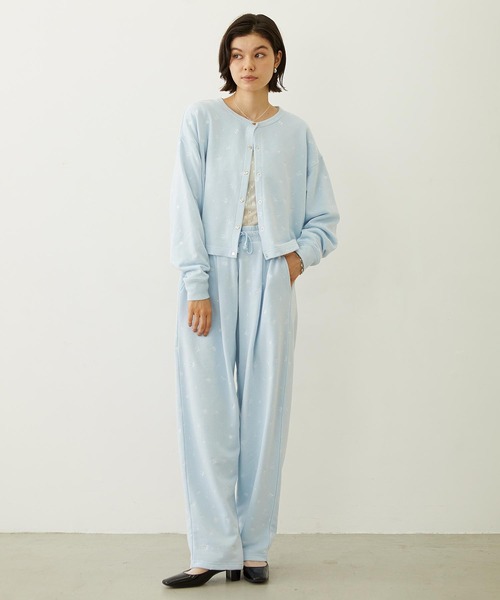 MILKFED.(ミルクフェド)の「EMBROIDERY SWEAT JACKET(スウェット・レディース・オフホワイト/ライトブルー/ブラック・ONE SIZE)」の19枚目の写真
