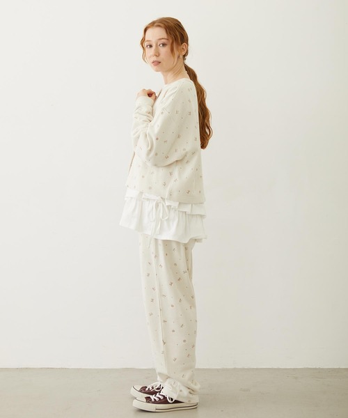 MILKFED.(ミルクフェド)の「EMBROIDERY SWEAT JACKET(スウェット・レディース・オフホワイト/ライトブルー/ブラック・ONE SIZE)」の13枚目の写真