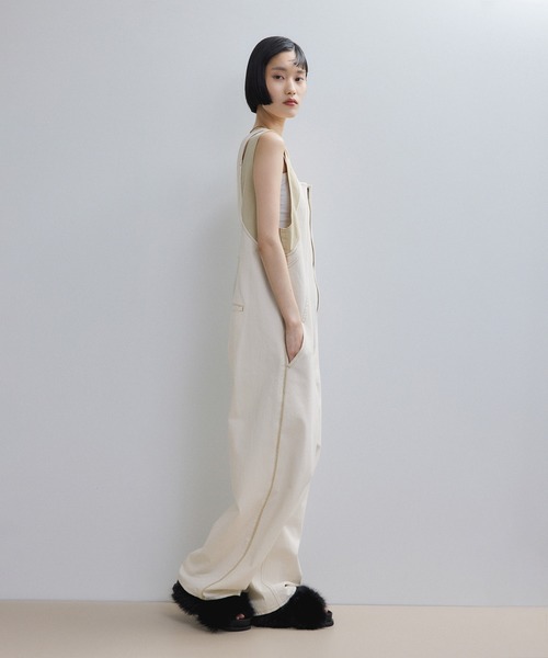 ADAM ET ROPE'(アダムエロペ)の「【WEB限定】バイカラーサロペット(サロペット/オーバーオール・レディース・オフホワイト/ブルー系その他・36/38)」の4枚目の写真